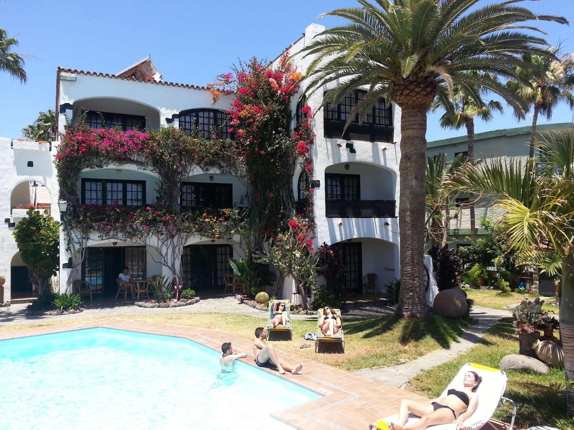 Apartamentos El Chaparral Playa del Ingles  Luaran gambar